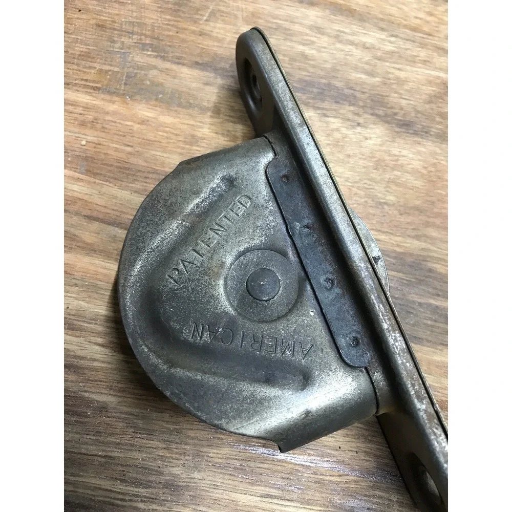 Lot Of 2 vintage victorian window weight pulleys 6 in By‎ 1 Inch .